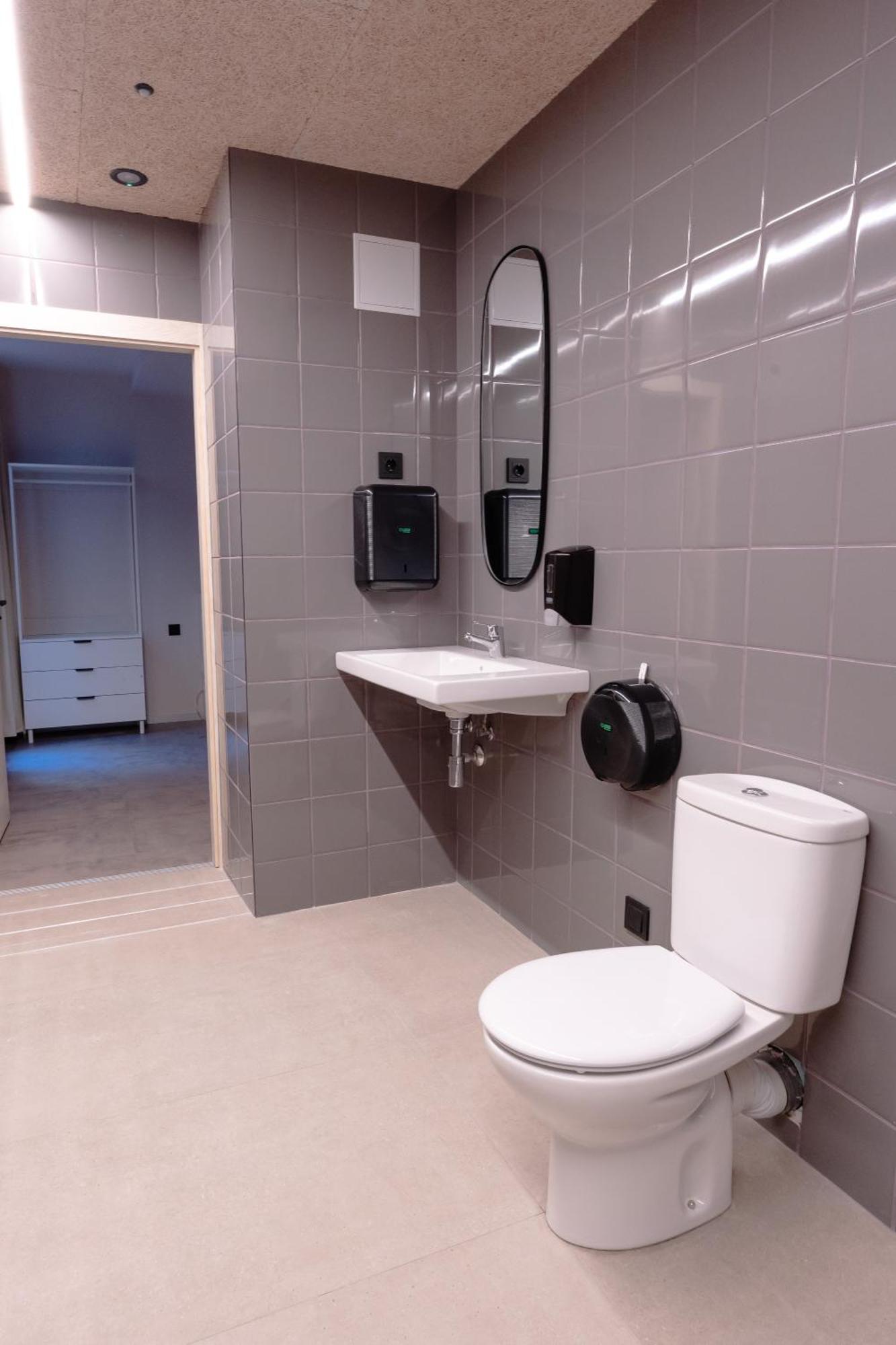 Lamia Bbk Women Hostel-Solo Mujeres Bilbao Bagian luar foto